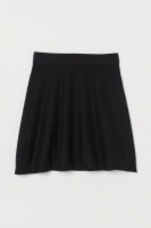 Fine-knit skirt 9.00 €