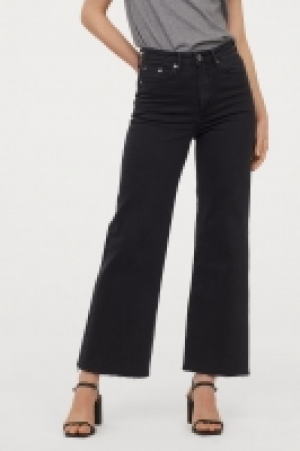 Wide High Ankle Jeans 15.00 €