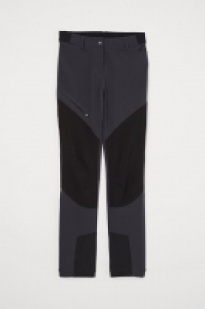 Outdoor trousers 25.00 €