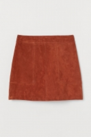 Short suede skirt 29.99 €