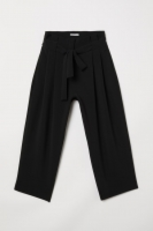 Wide trousers 24.99 €