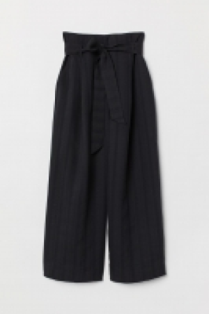 Paper bag trousers 29.99 €