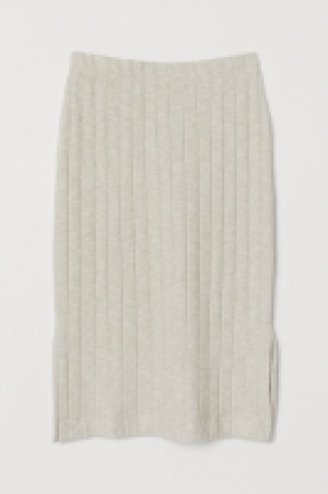 Ribbed skirt 13.00 €
