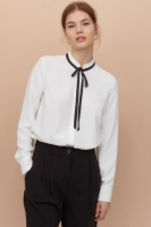 Crêpe blouse 18.00 €