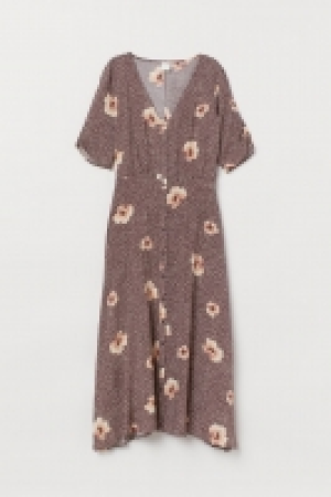 Calf-length dress 17.99 €