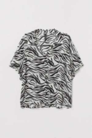 Short-sleeved blouse 8.00 €