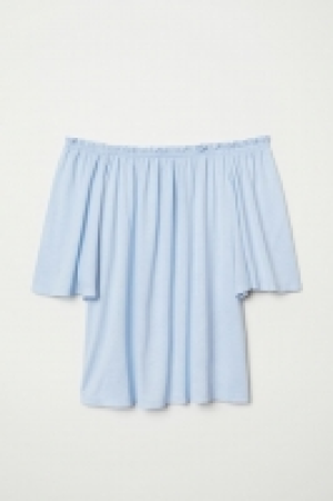 Off-the-shoulder top 4.99 €