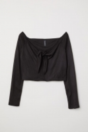 Ribbed off-the-shoulder top 7.00 €