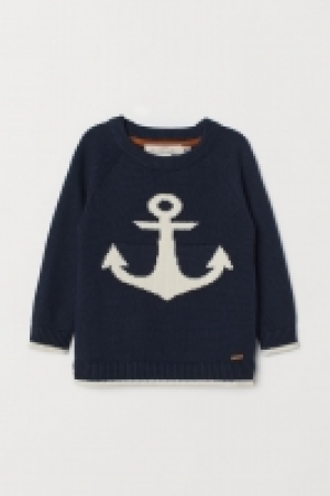 Knitted jumper 8.00 €
