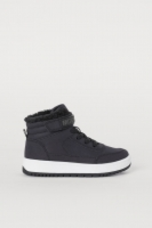 Pile-lined hi-tops 15.00 €