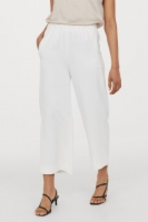 Cropped trousers 19.99 €