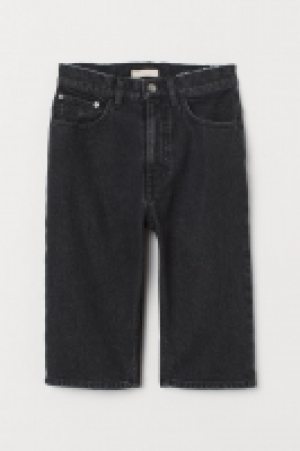 Knee-length denim shorts 17.99 €