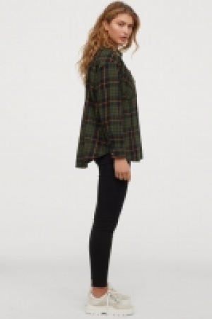 Checked cotton shirt 10.00 €
