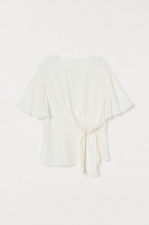 Tie-detail blouse 13.00 €