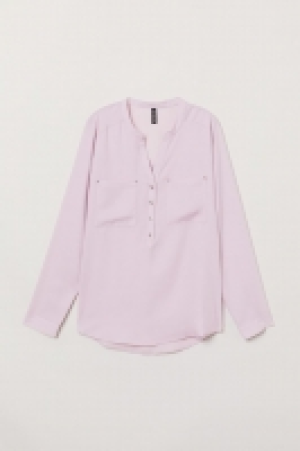 V-neck blouse 8.00 €