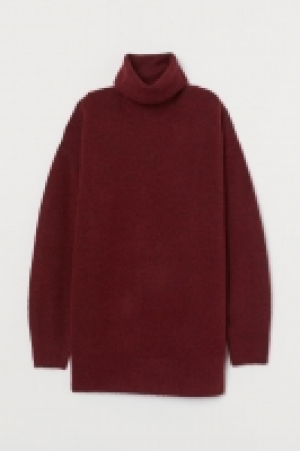 Oversized polo-neck jumper 19.99 €