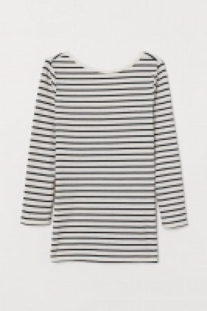 Fitted top 5.99 €