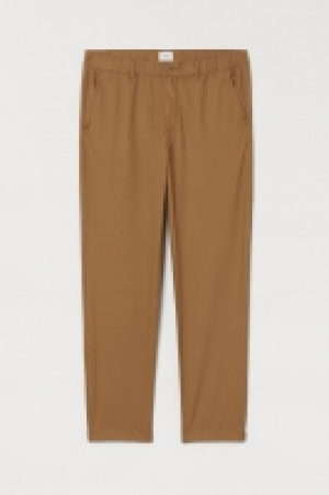 Cotton chinos Slim Fit 15.00 €
