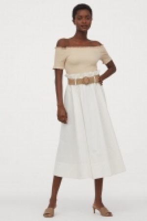 Belted skirt 19.99 €