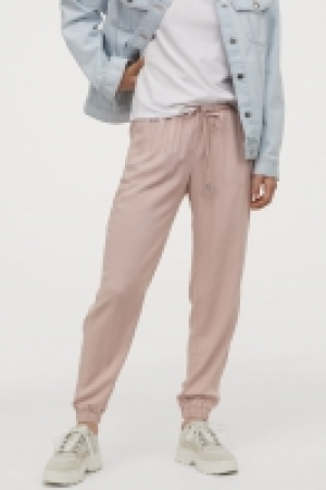 Pull-on trousers 8.99 €