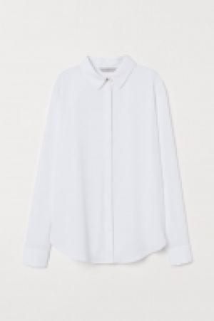 Long-sleeved blouse 9.99 €