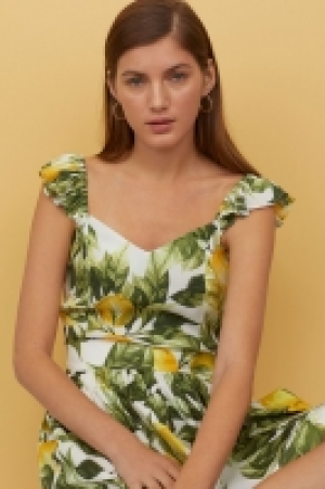 Flounce-trimmed top 7.99 €