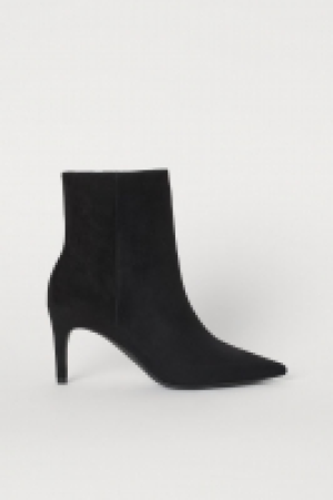 Ankle boots 17.99 €