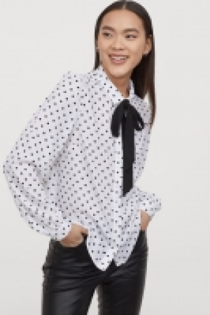 HM  Tie-collar shirt