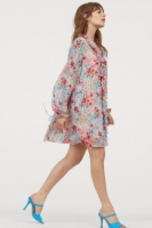 Short flounced dress 17.99 €