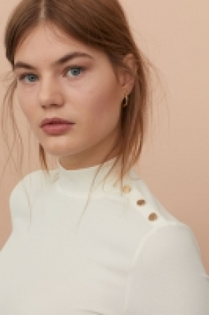 Turtleneck top 7.99 €