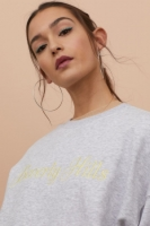 Boxy sweatshirt 8.99 €