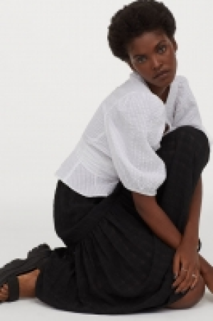 Textured-weave skirt 14.99 €