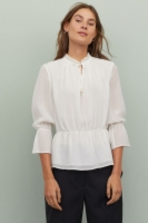 Crinkled chiffon blouse 12.99 €