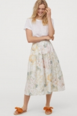 Patterned skirt 17.99 €
