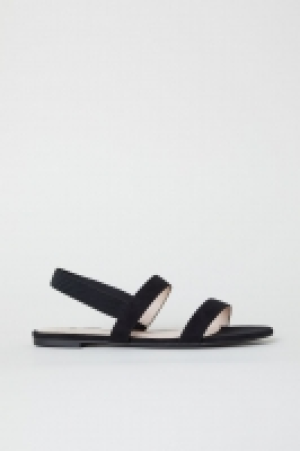 Sandals 7.99 €