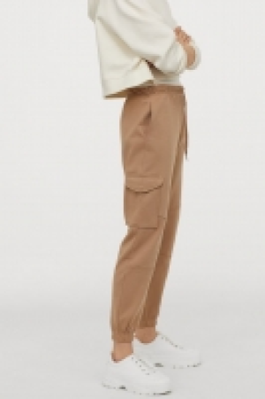 Joggers with leg pockets 9.99 €