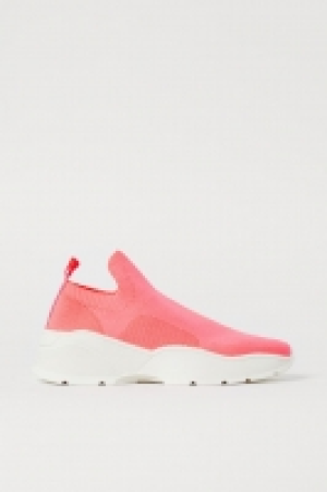 Fully-fashioned trainers 12.99 €