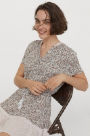 Patterned dress 17.99 €