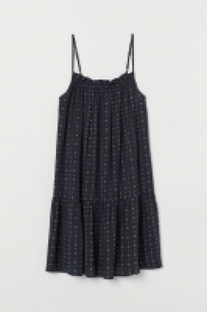 Flounced dress 9.99 €