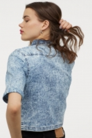 HM  Cropped denim shirt