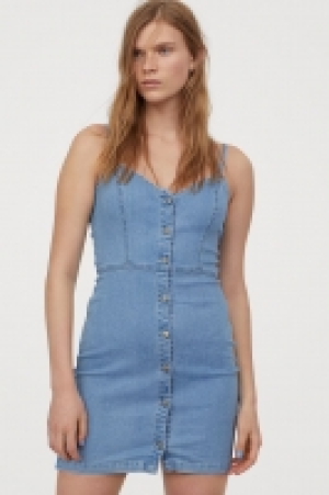 Fitted denim dress 14.99 €