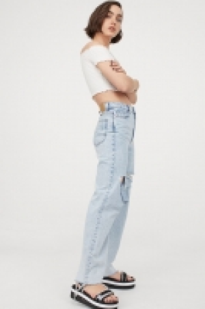 Smocked off-the-shoulder top 5.99 €