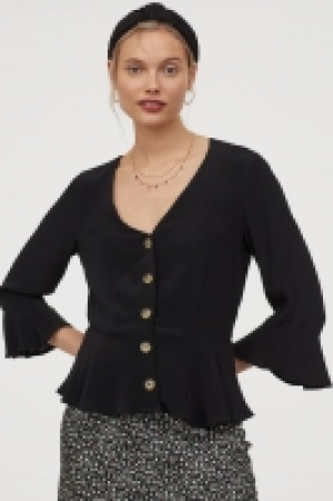 V-neck blouse with buttons 12.99 €