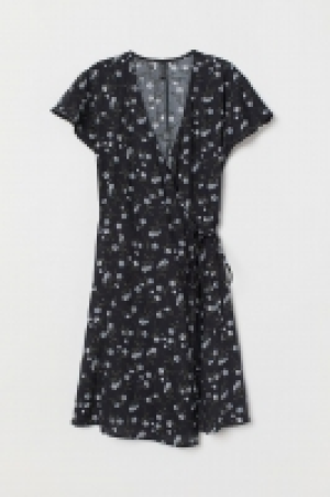 Patterned wrap dress 9.99 €
