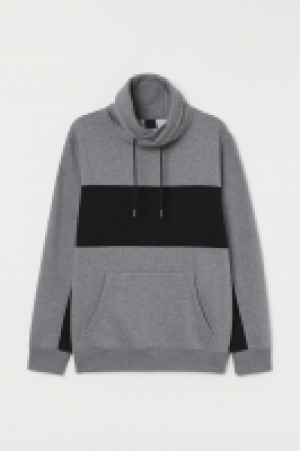 Funnel-collar sweatshirt 19.99 €
