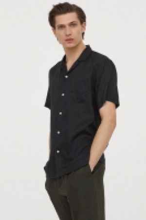 Linen resort shirt 17.99 €