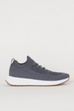 Fully-fashioned trainers 24.99 €