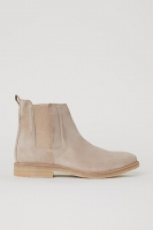 Chelsea boots 59.99 €
