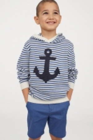 Hooded top with a motif 9.99 €
