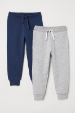2-pack joggers 12.99 €
